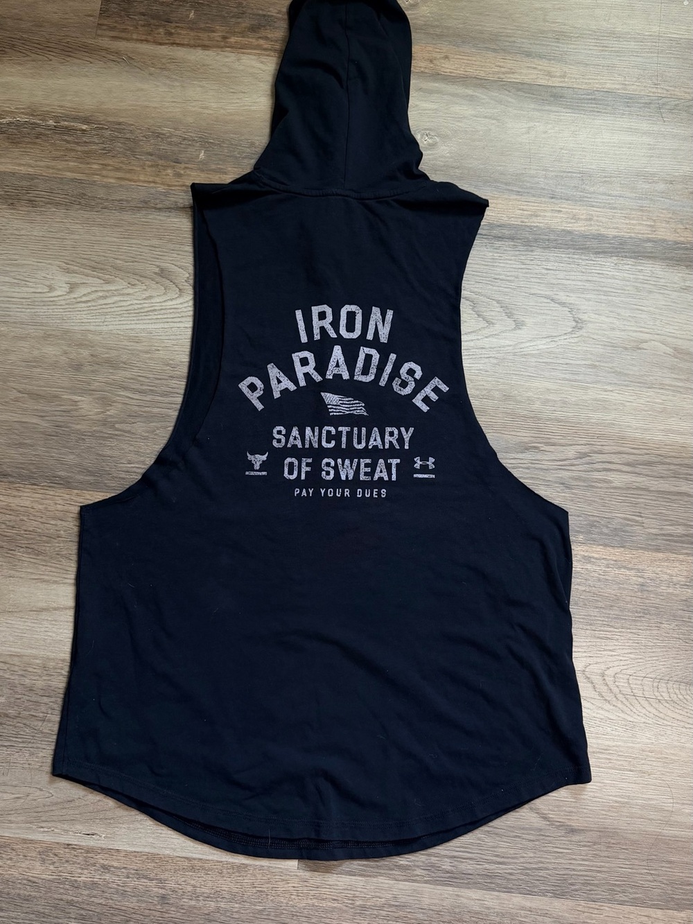 Under Armour Black Sleeveless Hoodie Tank with White Drawstring and Bull Emblem - Picture 2 of 6
